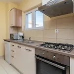 Lovely Apartment In Zadar With Wifi