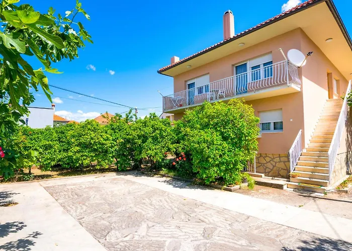 Lovely Apartment In Zadar With Wifi